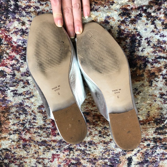 Intentionally Blank Leather Sandal - Picture 7 of 8